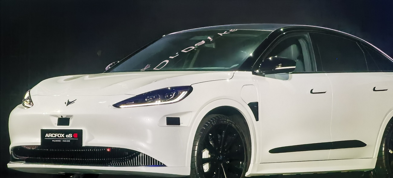 Huawei trình làng linh kiện & giải pháp "đổi mới tập trung dành cho Xe thông minh" tại Auto Shanghai 2021