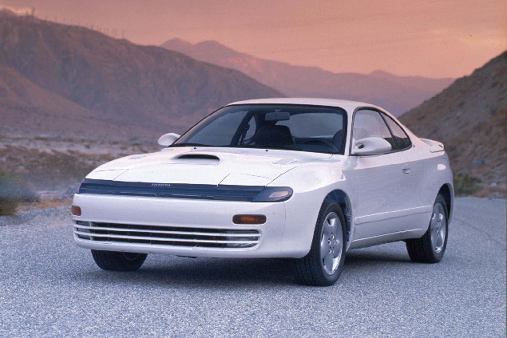 Toyota Celica - Xe thể thao huyền thoại một thời với hệ thống truyền động "không giống ai".