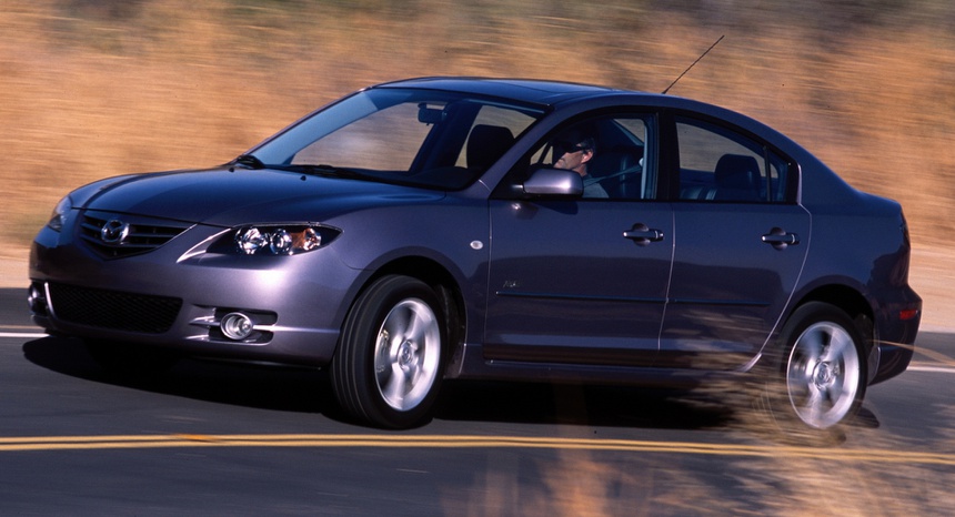 Hơn 260.000 chiếc Mazda3 gặp lỗi liên quan đến logo trên vô lăng