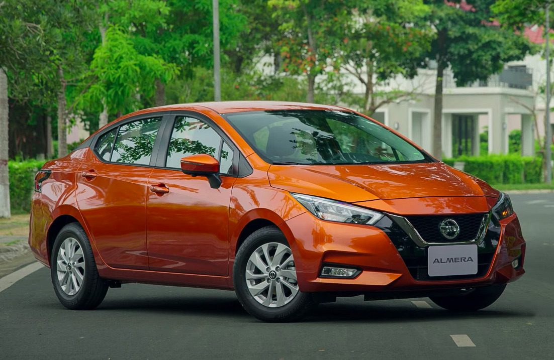 So sánh Nissan Almera, Honda City, Toyota Vios "Mèo nào cắn mỉu nào?"