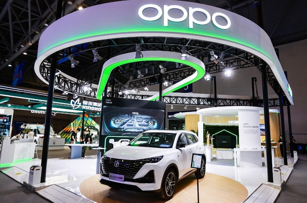 OPPO giới thiệu Sạc không dây MagVOOC và công nghệ kết nối trong xe hơi
