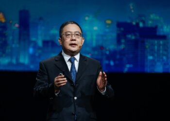 Đi sâu vào kỹ thuật số từ thực tiễn, Huawei ra mắt 11 giải pháp dựa trên tình huống
