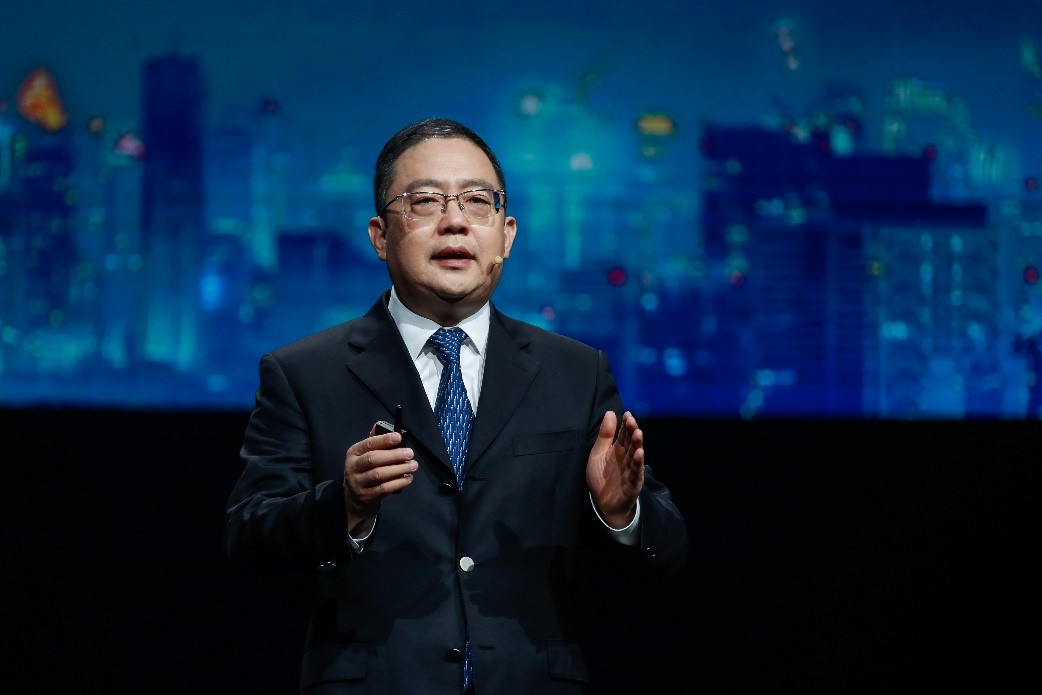 Đi sâu vào kỹ thuật số từ thực tiễn, Huawei ra mắt 11 giải pháp dựa trên tình huống
