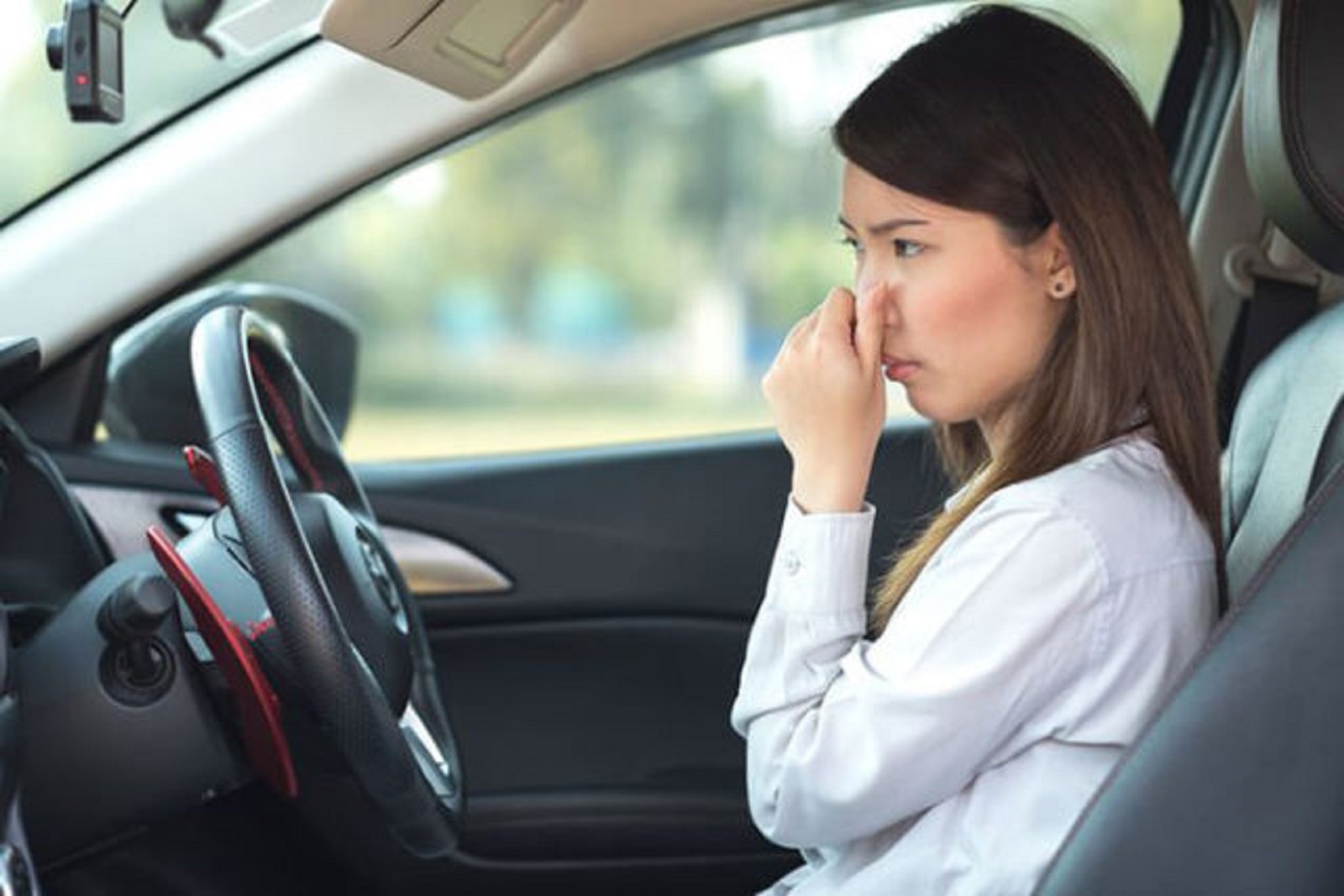 Những mùi đặc trưng giúp nhận biết nhanh những hư hỏng trên ô tô
