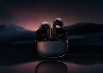 Xiaomi Pad 5, Xiaomi FlipBuds Pro và Xiaomi Mi WiFi Range Extender AC1200 đồng loạt ra mắt tại Việt Nam