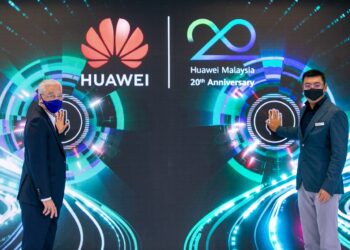 Thủ tướng Malaysia tham dự & chúc mừng lễ ra mắt Trung tâm CSIC của Huawei