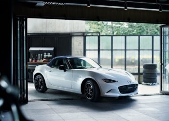 Mazda MX-5 Miata 2022 ra mắt