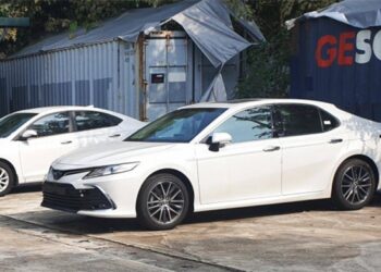 Đại lý hé lộ trang bị Toyota Camry 2022 sắp bán tại Việt Nam