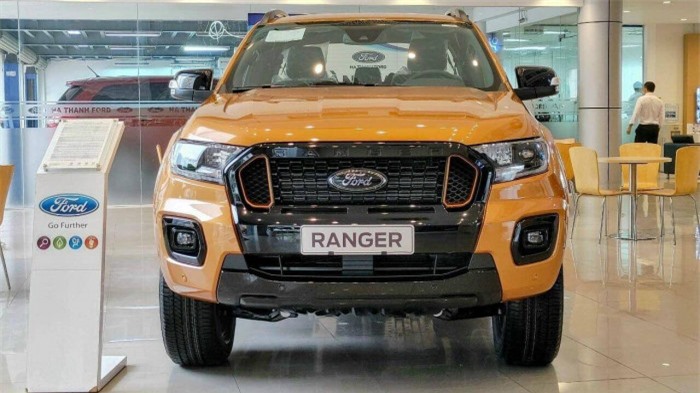 Khan hàng, Ford Ranger tăng giá đến 90 triệu đồng tại đại lý