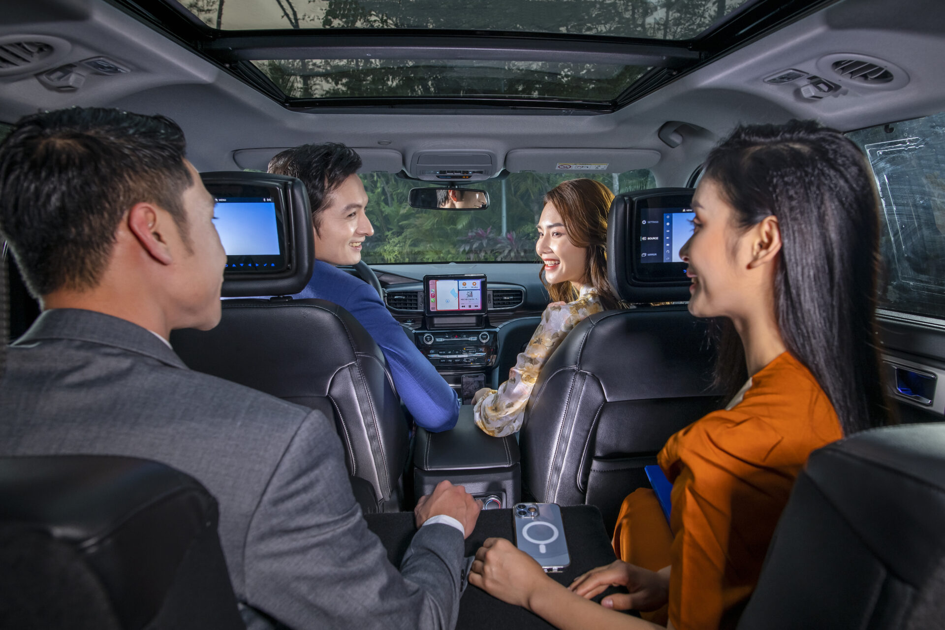 Ford Explorer thế hệ mới sắp sửa cập bến thị trường Việt: Đổi mới vượt bậc