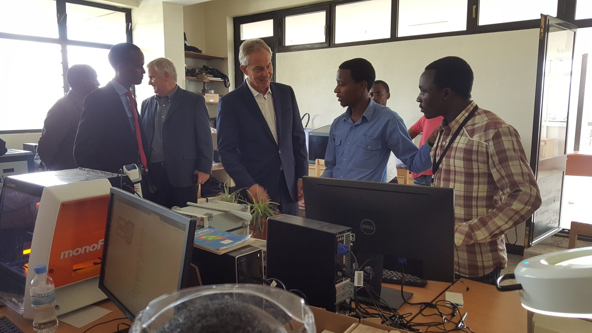 Dassault Systèmes và The Fab Foundation khai trương phòng thí nghiệm tối tân tại Haiti