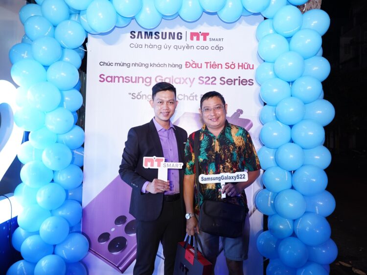 Samsung Premium Store - MT Smart mở bán Galaxy S22 Series từ rạng sáng 4/3