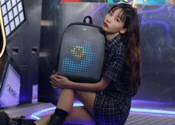 Loạt balo - túi đeo chéo sành điệu dành cho GenZ