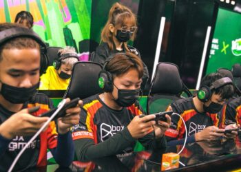ROG bắt tay hợp tác cùng Free Fire, tài trợ thiết bị thi đấu cho giải Yomost VFL Spring 2022
