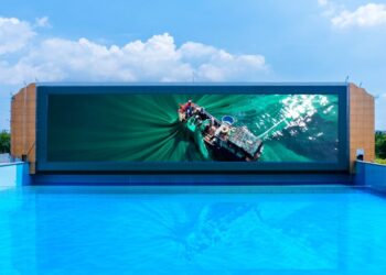 Samsung giới thiệu màn hình LED dòng XAT tại công viên nước The Amazing Bay