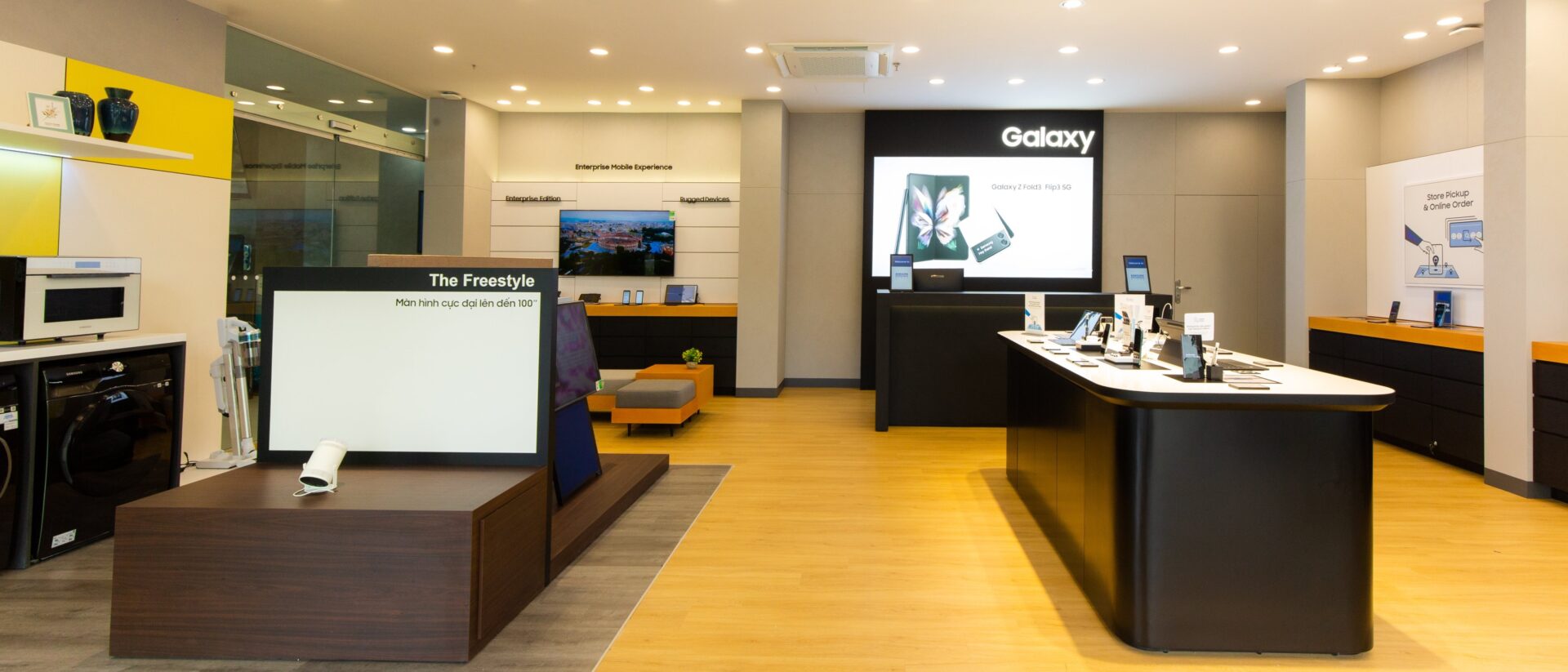 Miền Trung có cửa hàng ủy quyền cao cấp Samsung đầu tiên