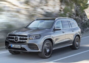 Mercedes-Benz Việt Nam triệu hồi hơn 100 xe vì nguy cơ chập cháy