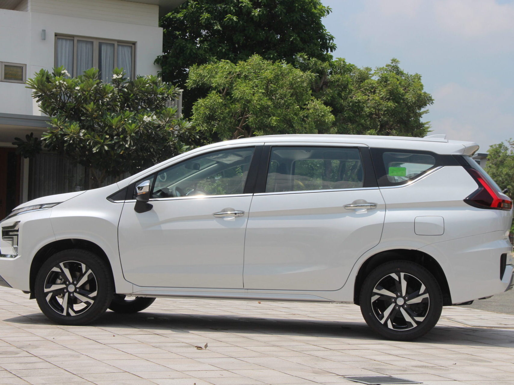 Mitsubishi Xpander 2022 ra mắt tại thị trường Việt Nam
