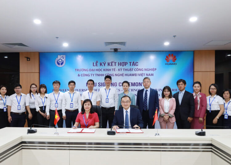 Huawei hợp tác cùng các trường ĐH để phát triển nhân lực ICT cho Việt Nam