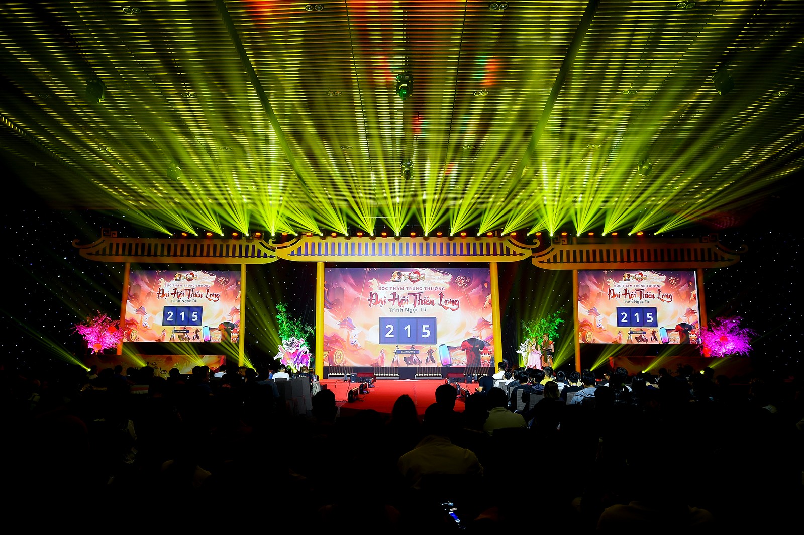 Đại Hội Thiên Long 2022: offline game “chịu chơi” mời Liz Kim Cương và quà thưởng lên đến 500 triệu đồng