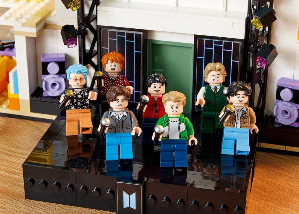 MV "tỉ view" của BTS đổ bộ vào thế giới LEGO