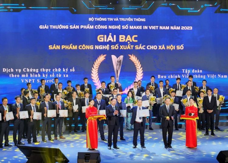 Make in Vietnam 2023: 6 sản phẩm VNPT được vinh danh