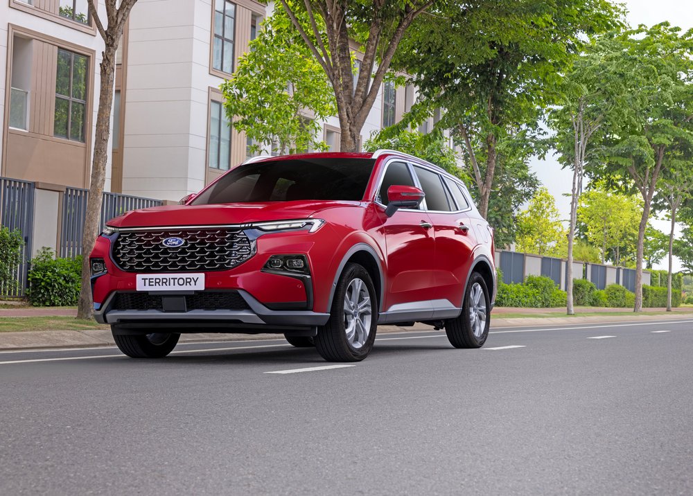 Ford tung 2 ưu đãi khủng trong tháng 5