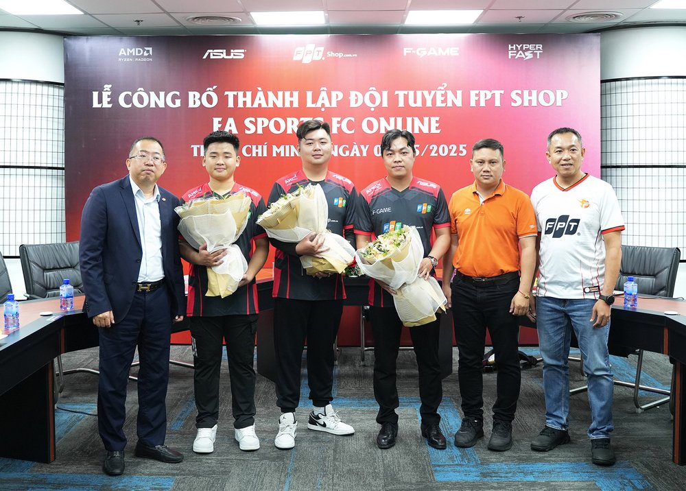 FPT Shop ra mắt đội tuyển eSports FPT SHOP FC ONLINE