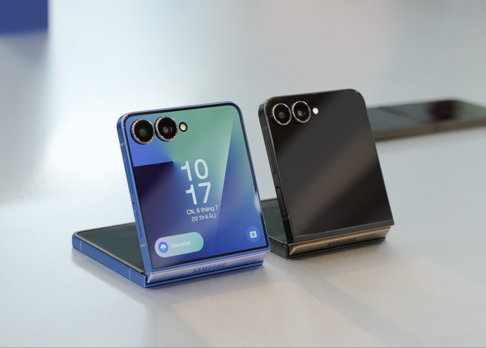 Galaxy Z Flip7 - Siêu phẩm AI nằm gọn trong lòng bàn tay
