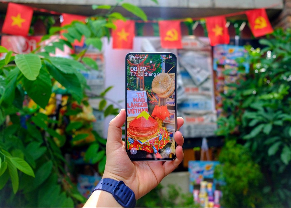 Galaxy A56 5G: "Cầu nối" chung nhịp đập tự hào