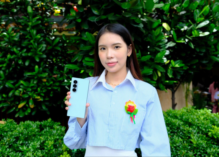 Vun đắp yêu thương mùa Vu Lan cùng Galaxy Z Fold7