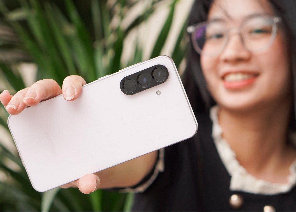 Bật ý tưởng viral với Galaxy A56 5G và Gemini Live