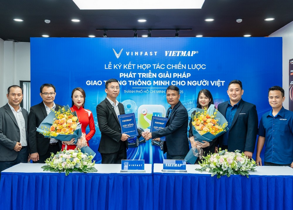 VinFast bắt tay Vietmap phát triển bản đồ số cho xe điện