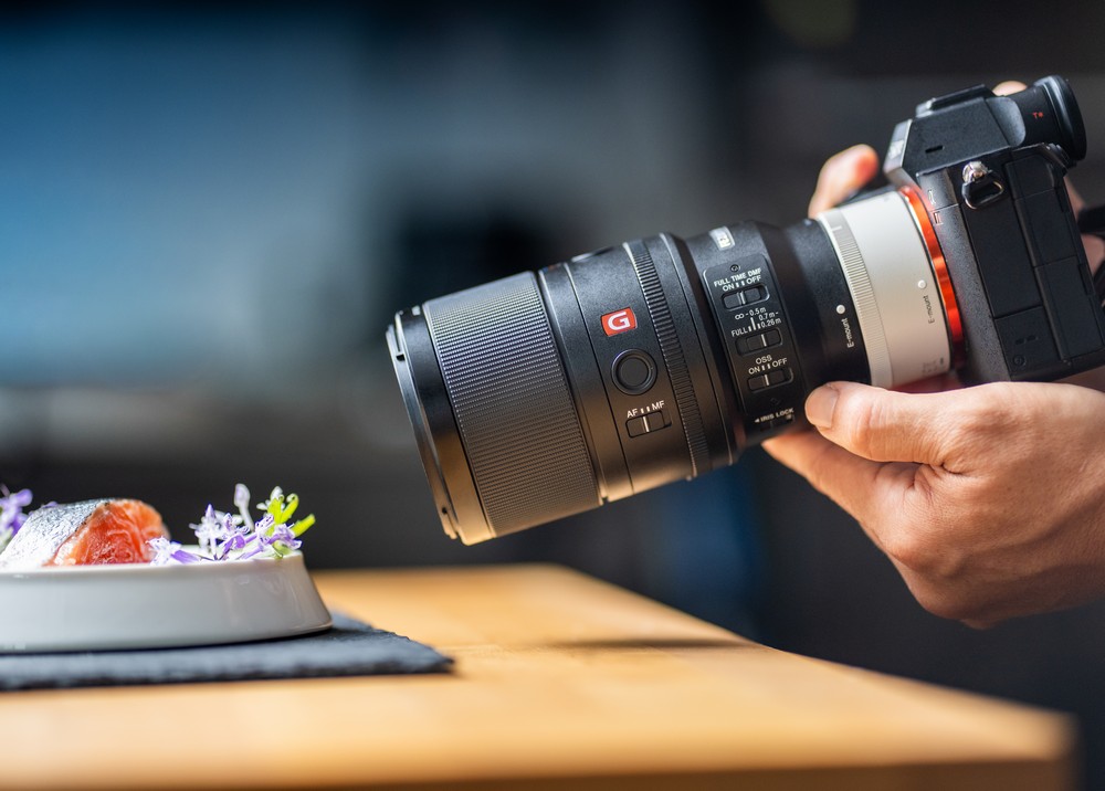 Sony ra mắt ống kính FE 100mm F2.8 Macro GM OSS