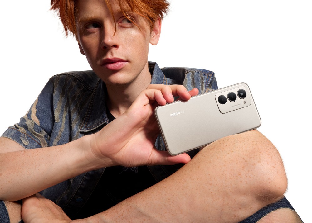 REDMI 15 5G ra mắt với pin 7000mAh