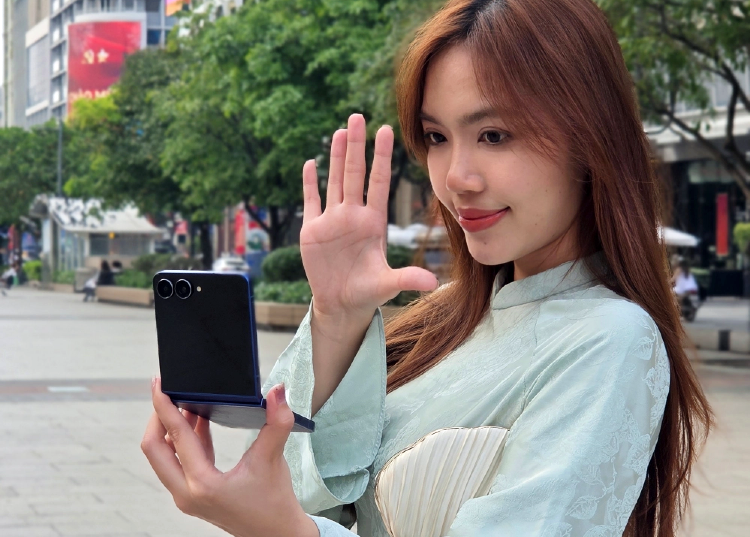 Galaxy Z Flip7 chinh phục Gen Z như thế nào? 4 Galaxy Z Flip7 chinh phục Gen Z như thế nào?