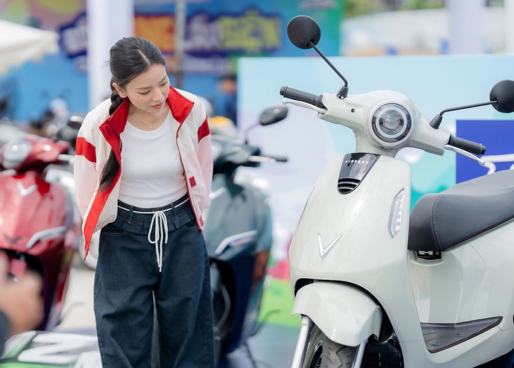 VinFast bán 406.453 xe máy điện trong năm 2025