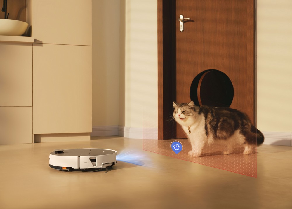 Roborock ra mắt bộ đôi máy hút bụi lau nhà Saros 20 Series