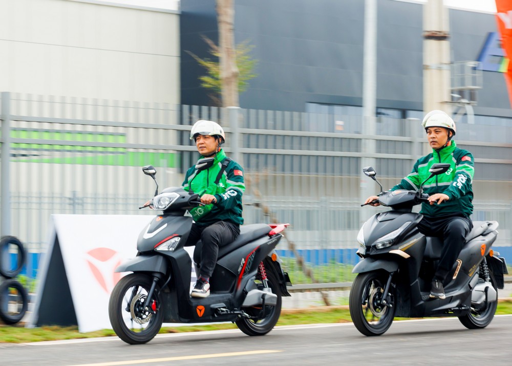 Grab gia hạn hỗ trợ tài xế giữa biến động giá xăng