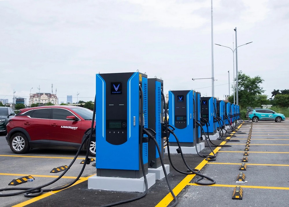 V-Green đầu tư 10.000 tỷ cho siêu trạm sạc