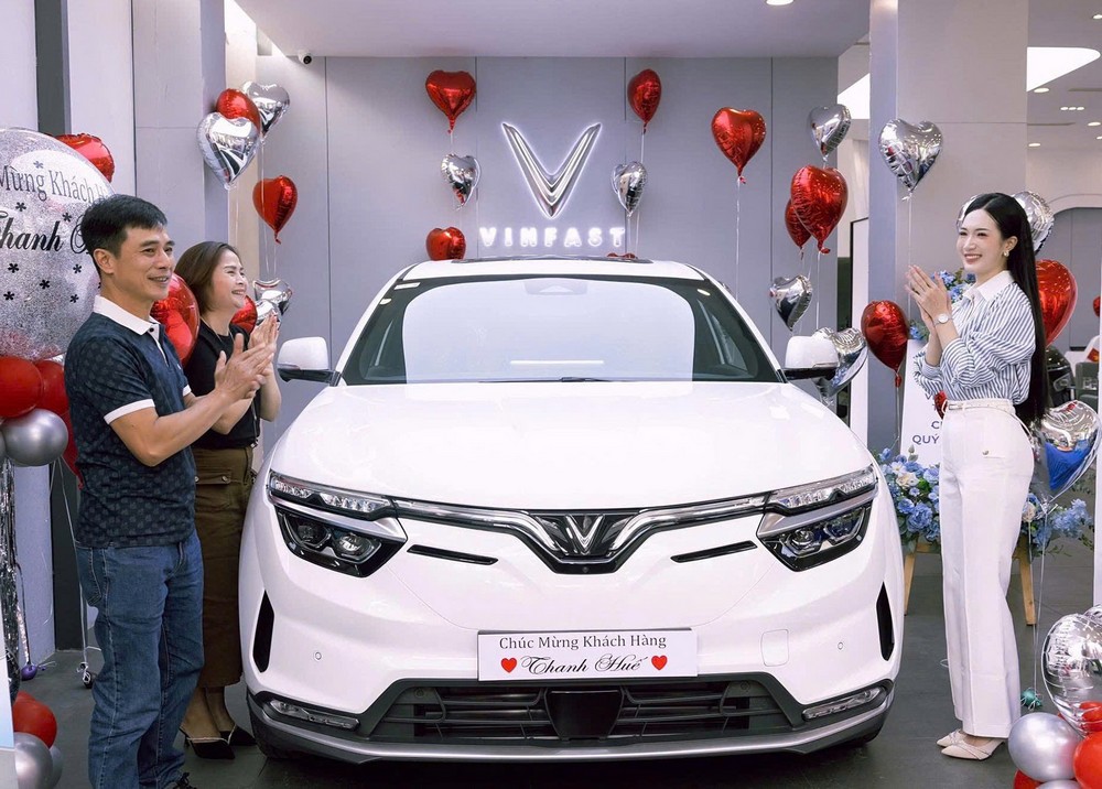 Vingroup ưu đãi "Thu xăng - Đổi điện"