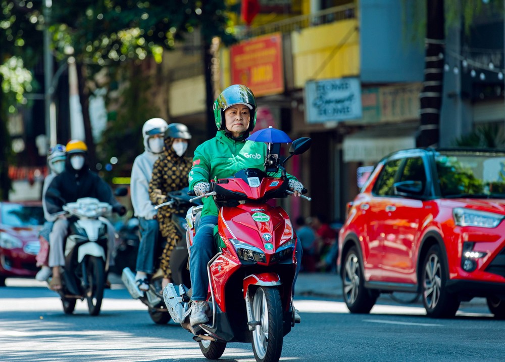 Tài xế Grab nhận thưởng cao mùa cao điểm