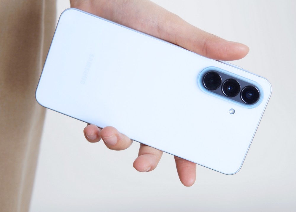 Galaxy A57 5G trở thành "cốt" với tính năng AI tiện lợi