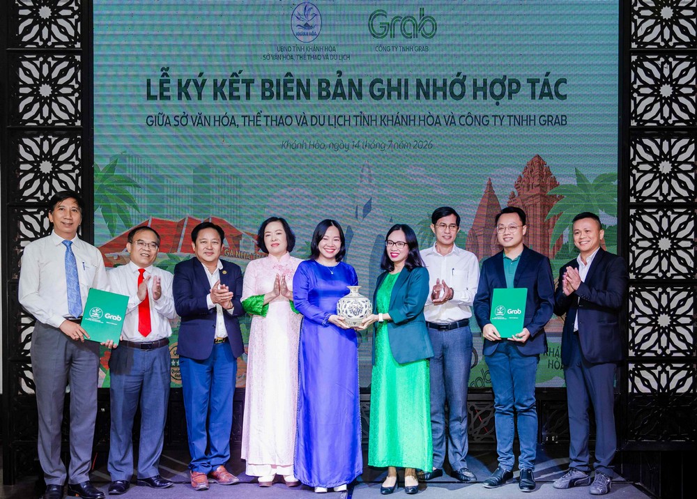 Grab bắt tay Khánh Hòa số hóa du lịch